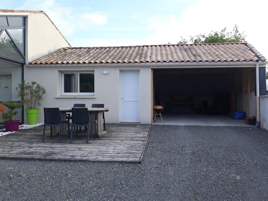 Maison De 4 Personnes Saint-Porchaire Esterno foto